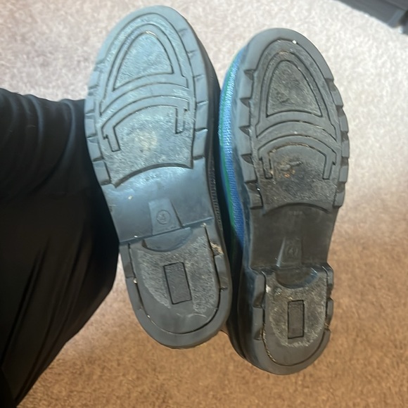 boots for wet weather, walking through puddles. there are scuffs. see photo - Picture 6 of 8